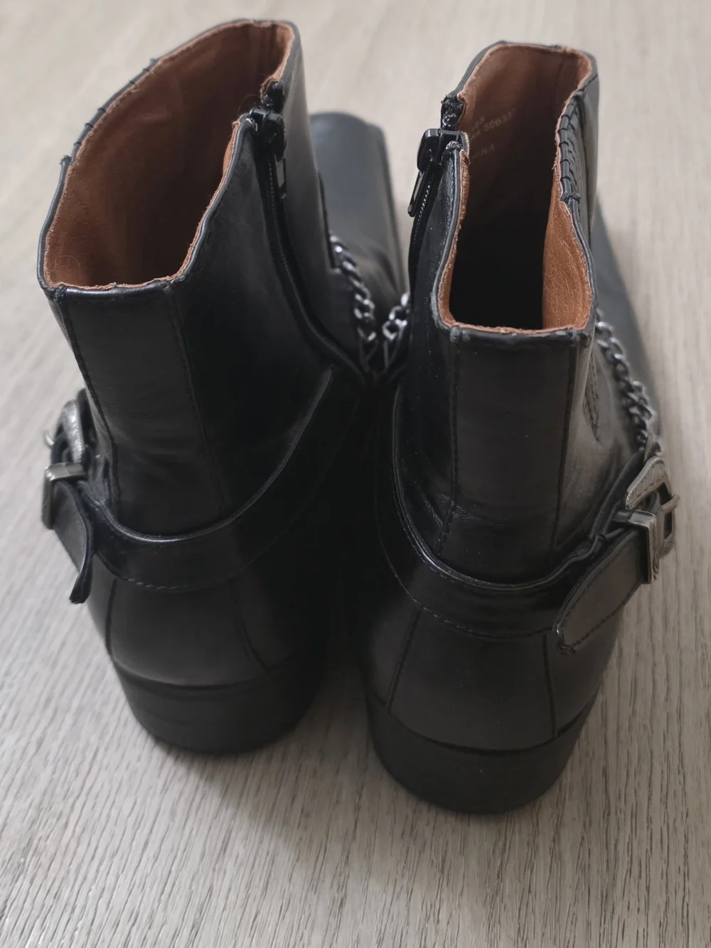 Men's Black Leather Ankle Boots with Silver Chain Accent Size 11